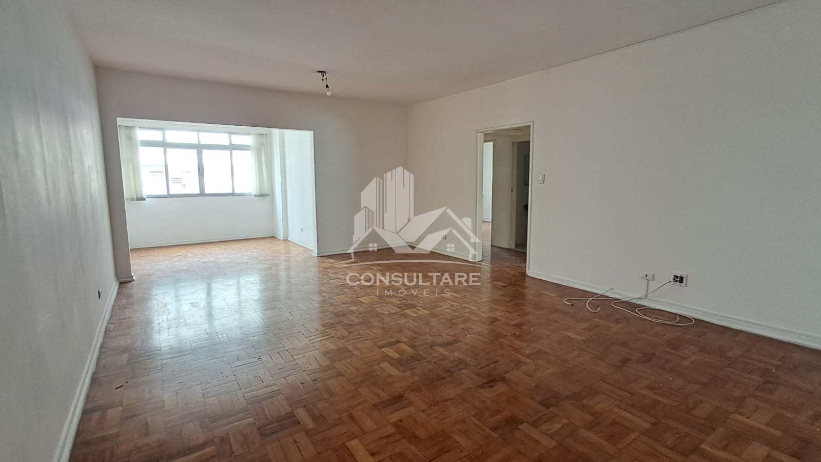 Apartamento à venda com 3 quartos, 150m² - Foto 1