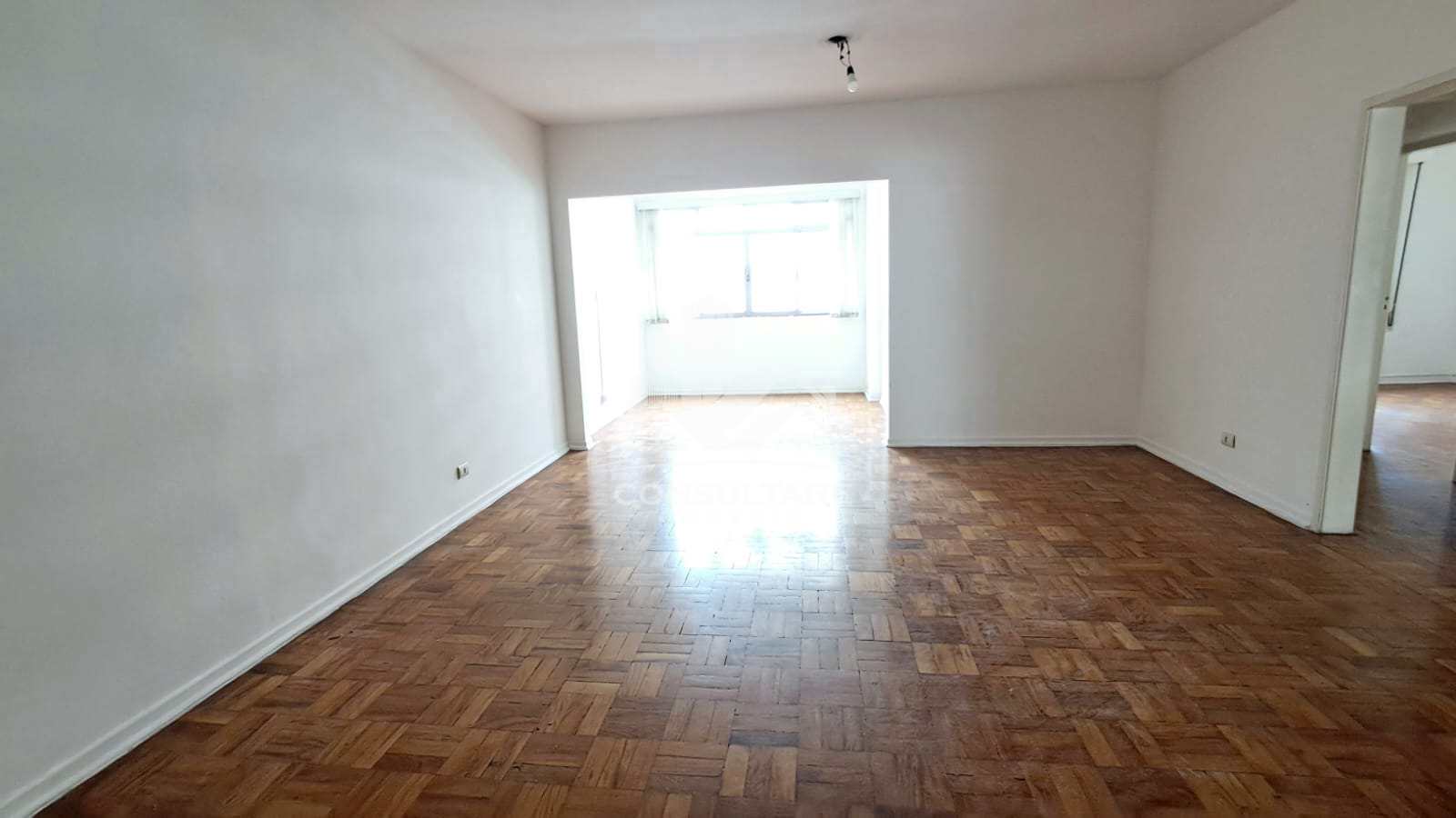 Apartamento à venda com 3 quartos, 150m² - Foto 2