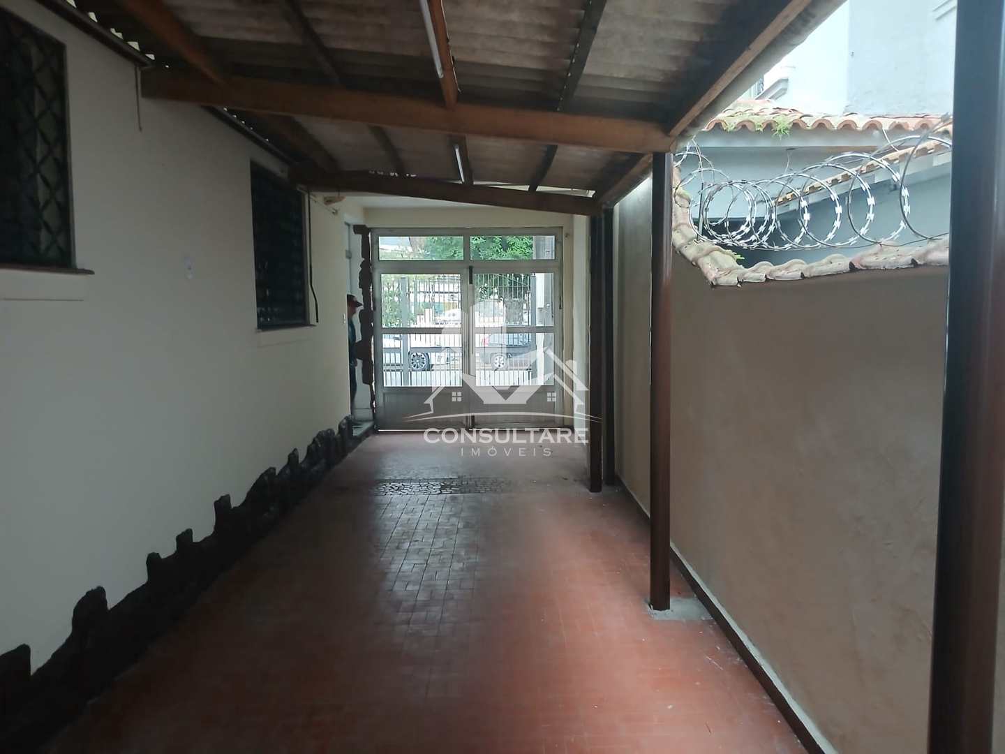 Casa para alugar com 3 quartos, 200m² - Foto 45