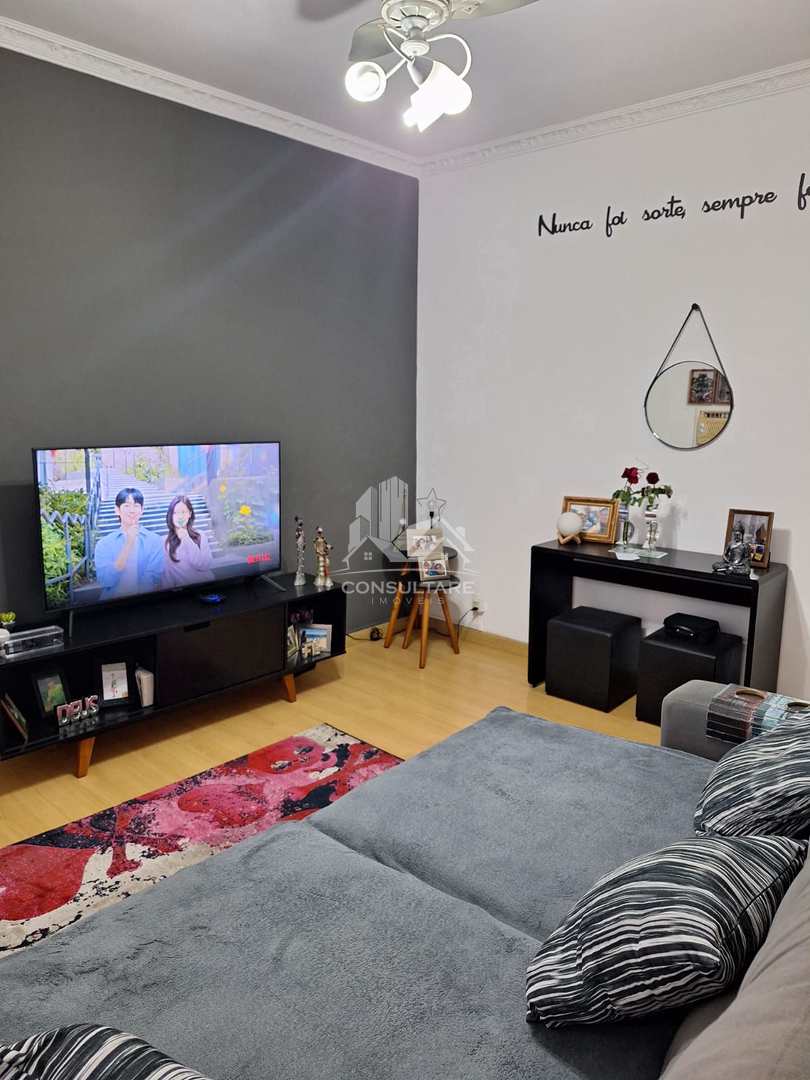 Apartamento à venda com 2 quartos, 70m² - Foto 1