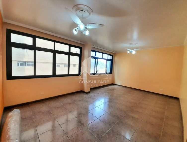 Apartamento para alugar com 4 quartos, 160m² - Foto 2