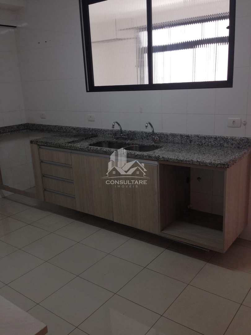 Apartamento para alugar com 3 quartos, 125m² - Foto 22