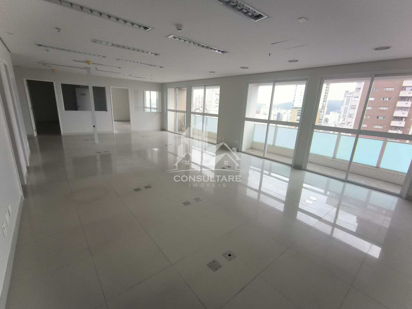 Conjunto Comercial-Sala à venda e aluguel, 300m² - Foto 1