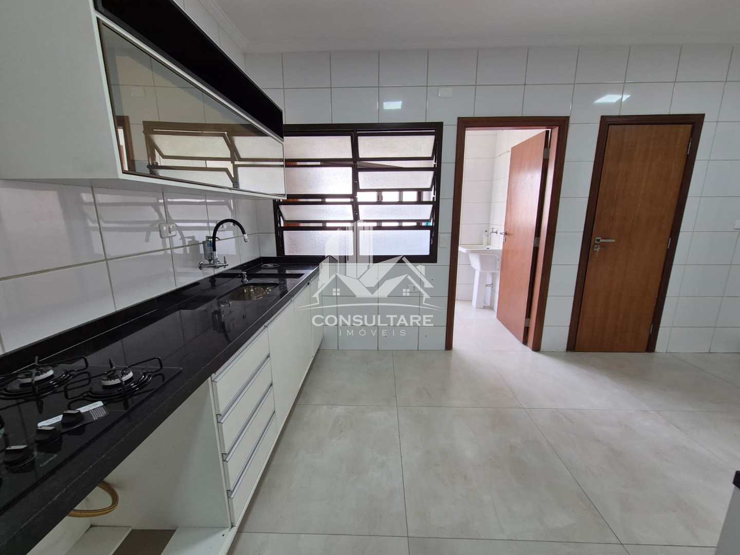 Apartamento para alugar com 3 quartos, 136m² - Foto 35