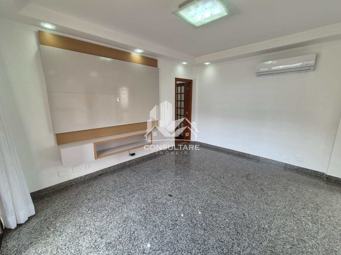 Apartamento para alugar com 3 quartos, 136m² - Foto 8