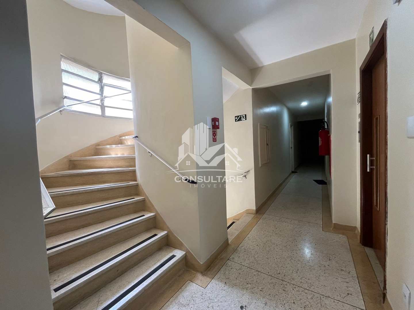 Apartamento à venda com 2 quartos, 70m² - Foto 18