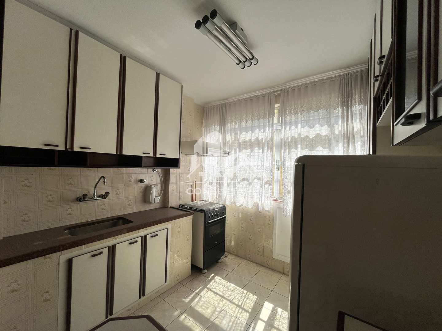 Apartamento à venda com 2 quartos, 70m² - Foto 13