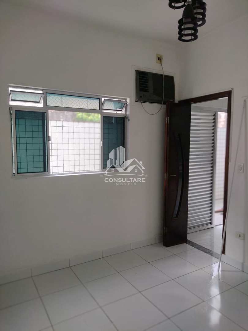 Casa à venda com 2 quartos, 130m² - Foto 1