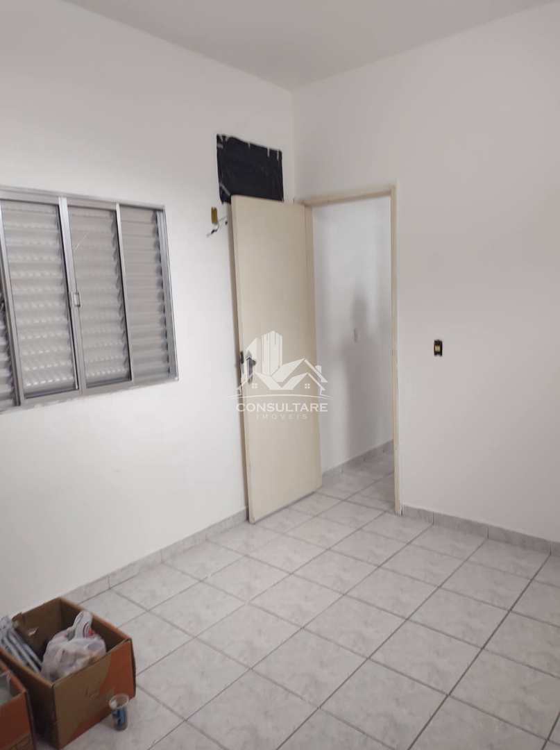 Casa à venda com 2 quartos, 130m² - Foto 3