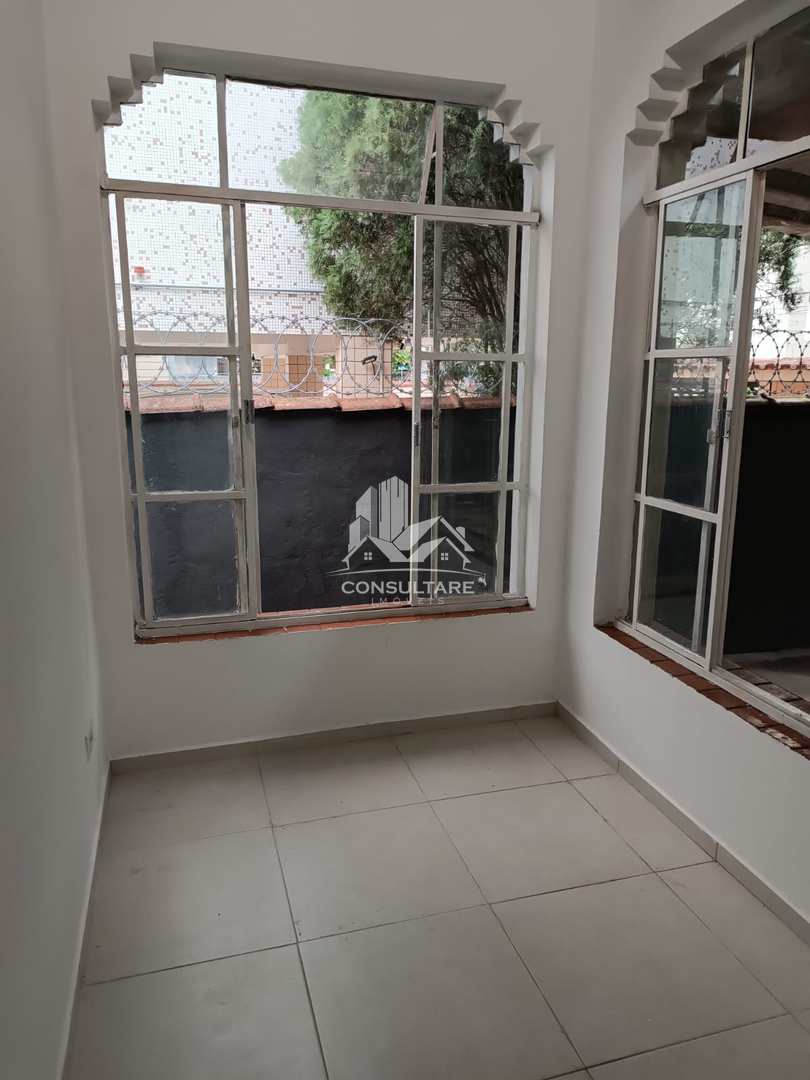 Casa para alugar com 3 quartos, 400m² - Foto 30