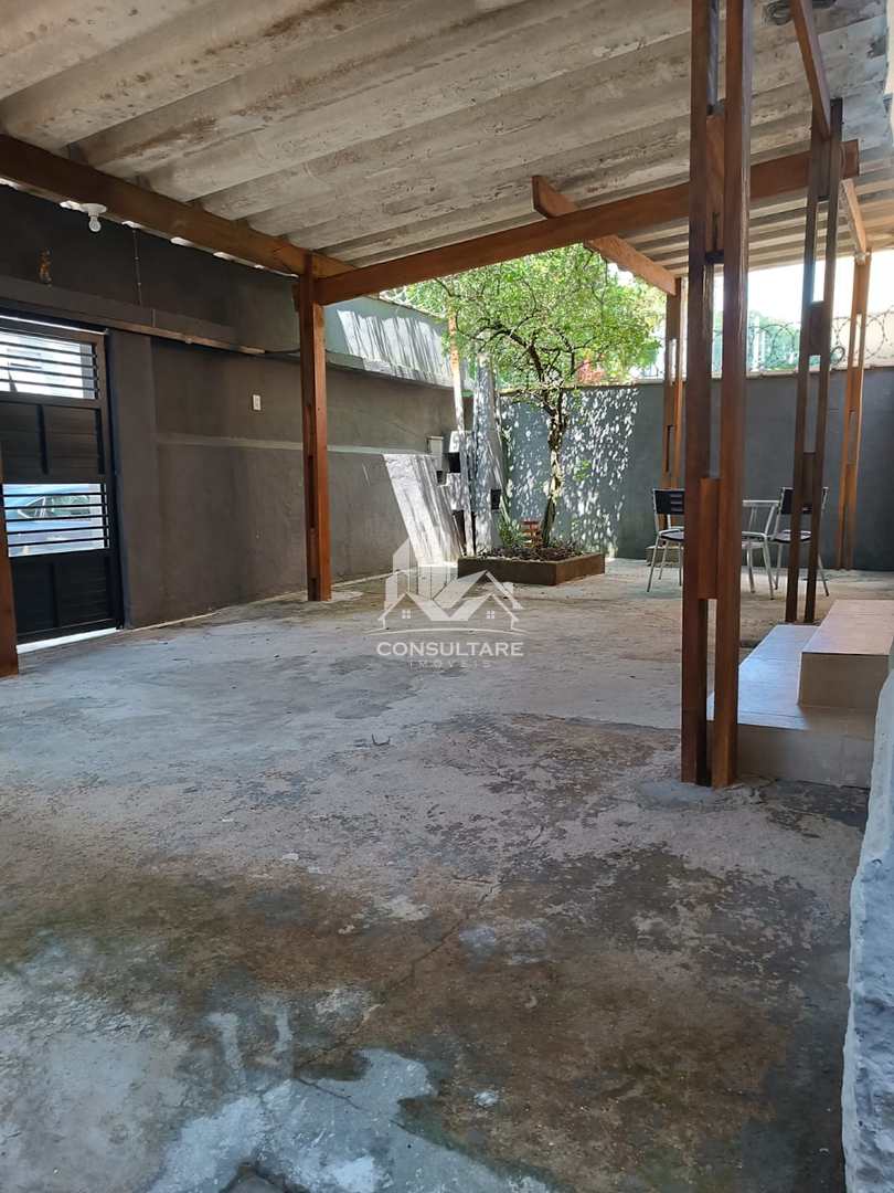 Casa para alugar com 3 quartos, 400m² - Foto 14