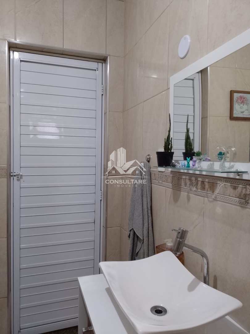 Casa à venda com 3 quartos, 200m² - Foto 18