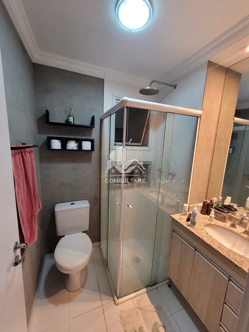 Apartamento para alugar com 3 quartos, 94m² - Foto 18