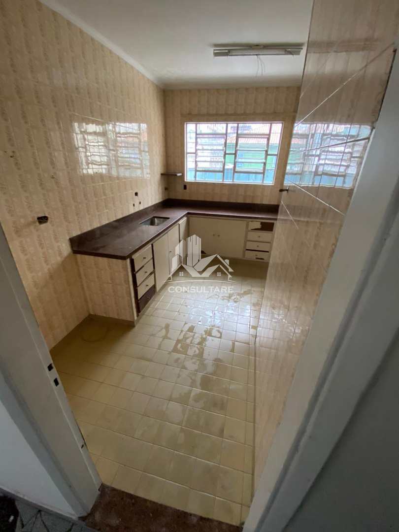 Casa para alugar com 4 quartos, 210m² - Foto 7