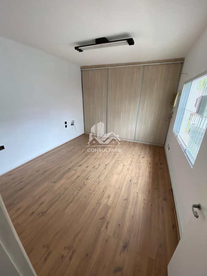 Casa para alugar com 4 quartos, 210m² - Foto 16