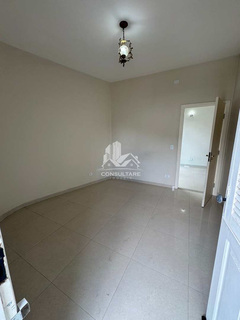 Casa para alugar com 3 quartos, 120m² - Foto 11