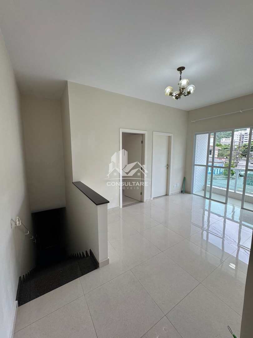 Casa para alugar com 3 quartos, 120m² - Foto 2