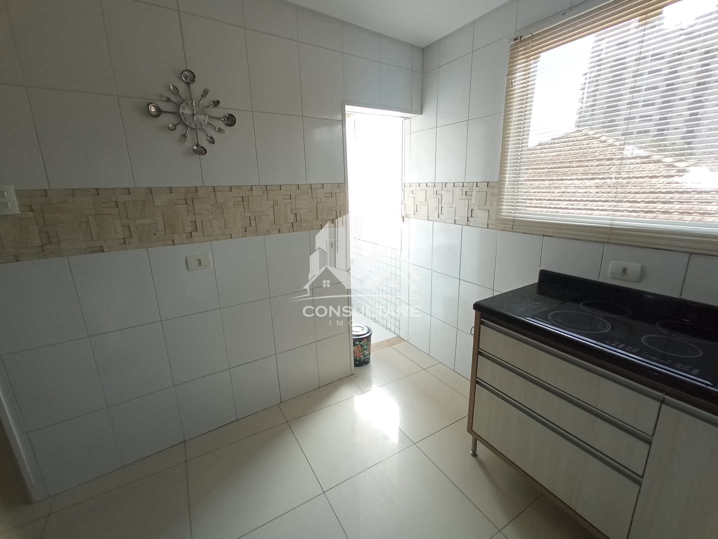 Apartamento para alugar com 2 quartos, 75m² - Foto 18