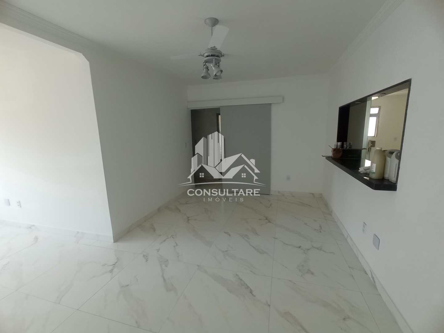 Apartamento para alugar com 3 quartos, 125m² - Foto 2