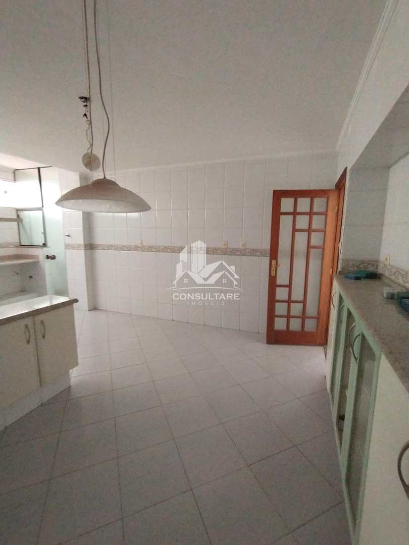 Sobrado para alugar com 3 quartos, 385m² - Foto 32