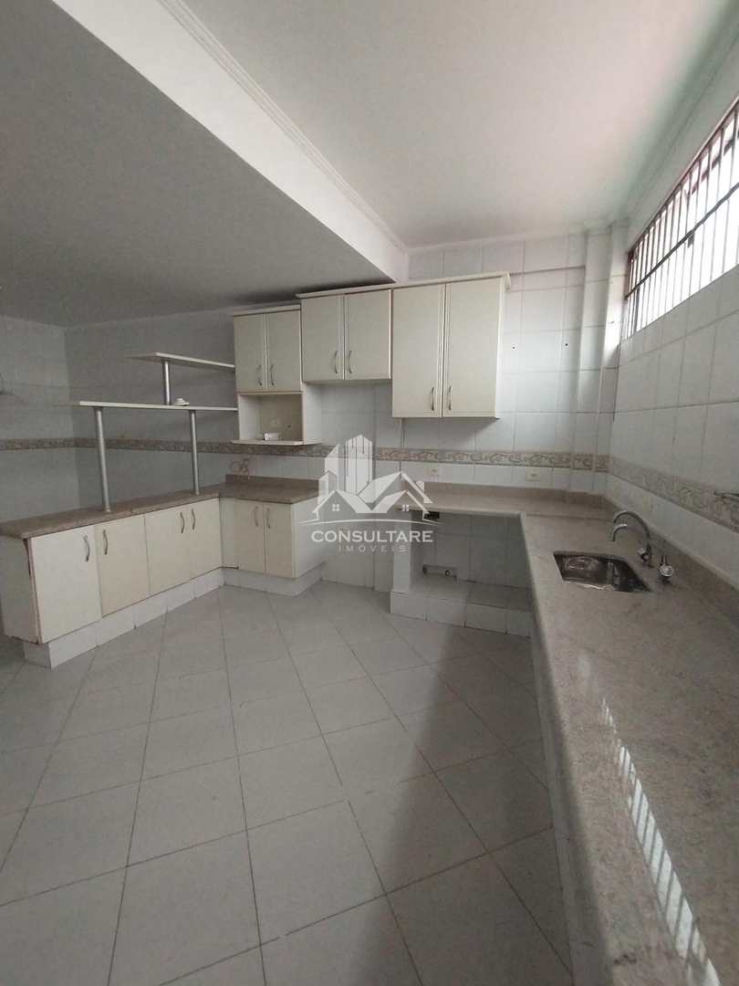 Sobrado para alugar com 3 quartos, 385m² - Foto 31