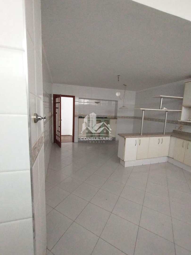 Sobrado para alugar com 3 quartos, 385m² - Foto 30