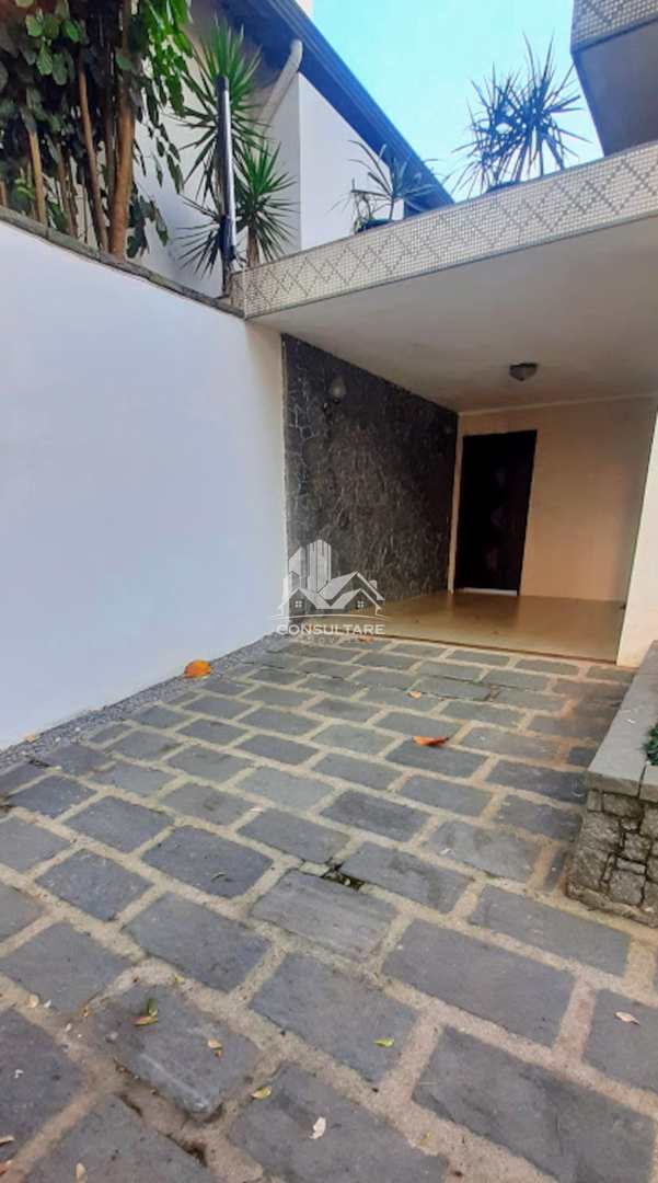 Casa para alugar com 4 quartos, 167m² - Foto 44