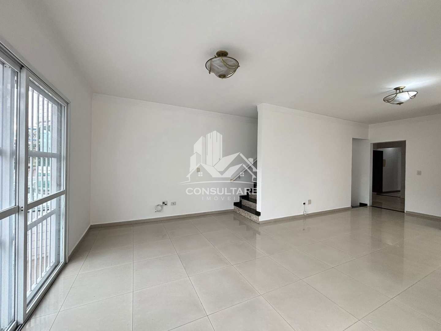 Casa à venda com 6 quartos, 264m² - Foto 1