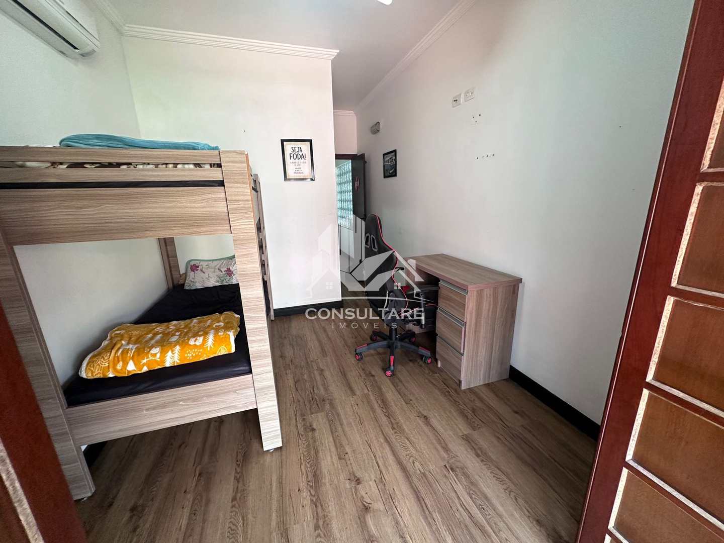 Casa à venda com 5 quartos, 225m² - Foto 7