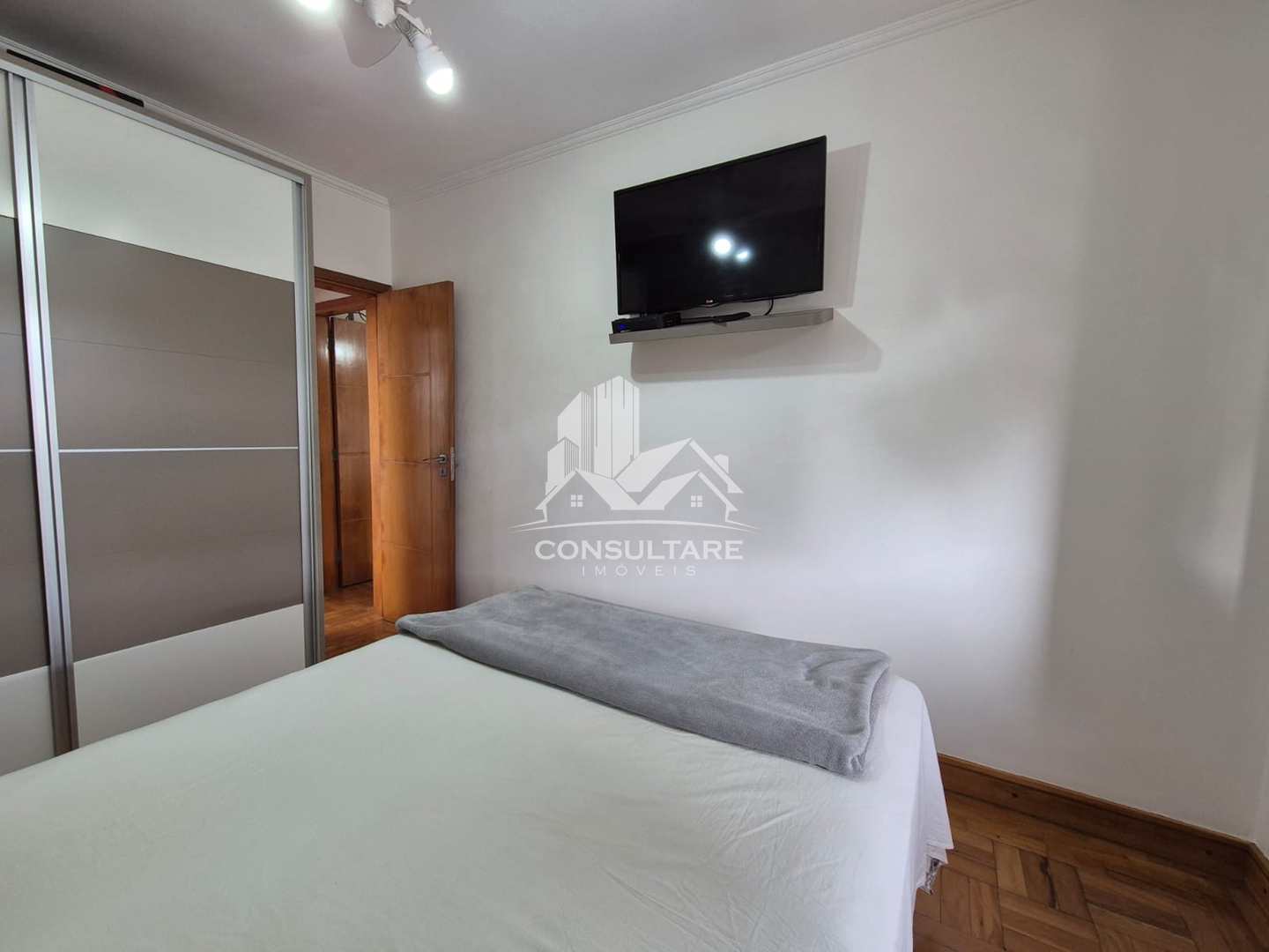 Apartamento à venda com 2 quartos, 70m² - Foto 11