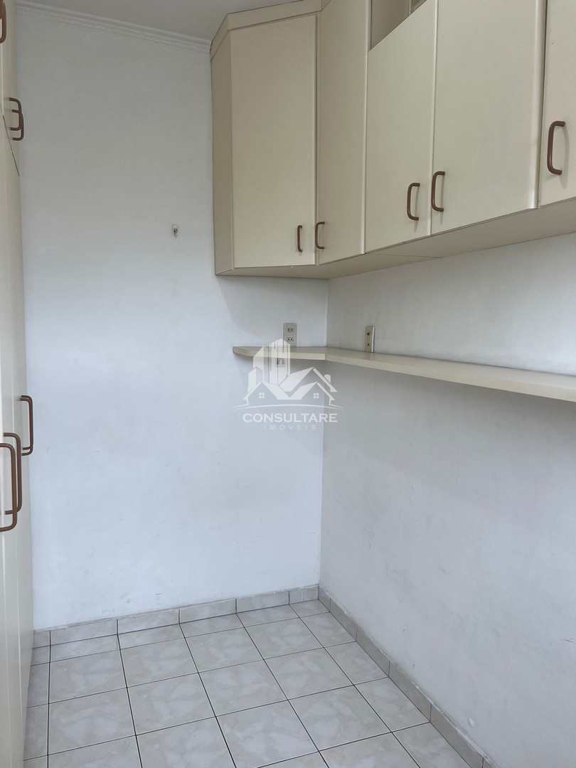 Apartamento para alugar com 2 quartos, 125m² - Foto 11