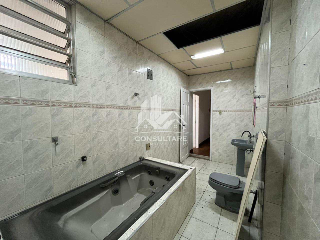 Casa para alugar com 3 quartos, 200m² - Foto 19