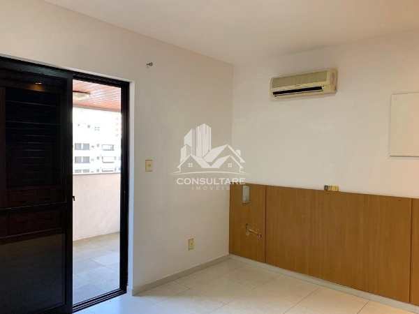 Apartamento à venda com 3 quartos, 181m² - Foto 12