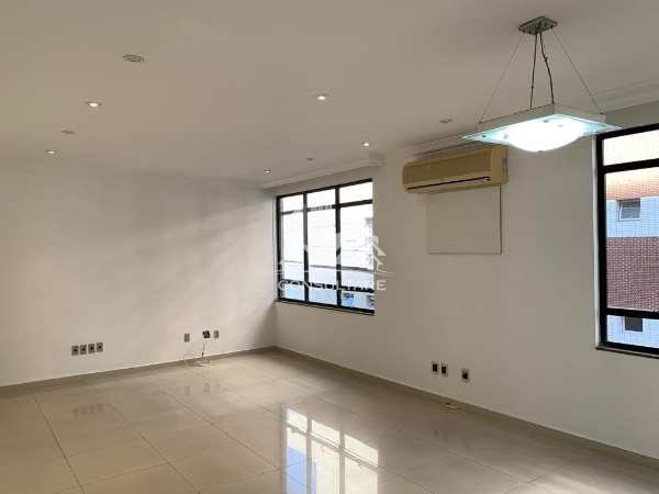 Apartamento à venda com 3 quartos, 181m² - Foto 5