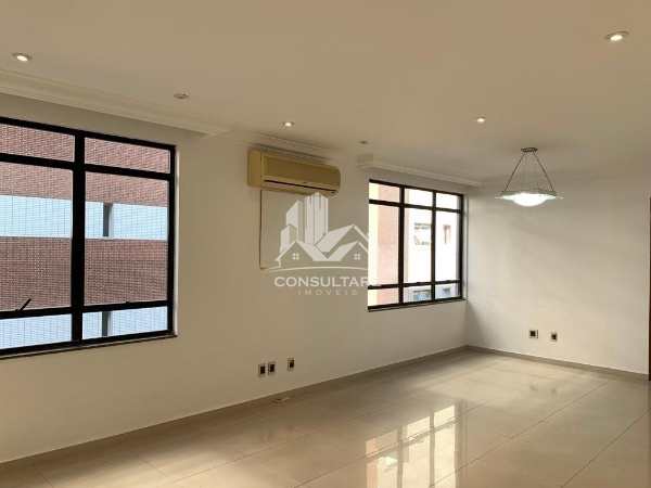 Apartamento à venda com 3 quartos, 181m² - Foto 3