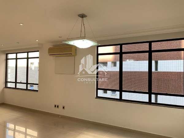 Apartamento à venda com 3 quartos, 181m² - Foto 4