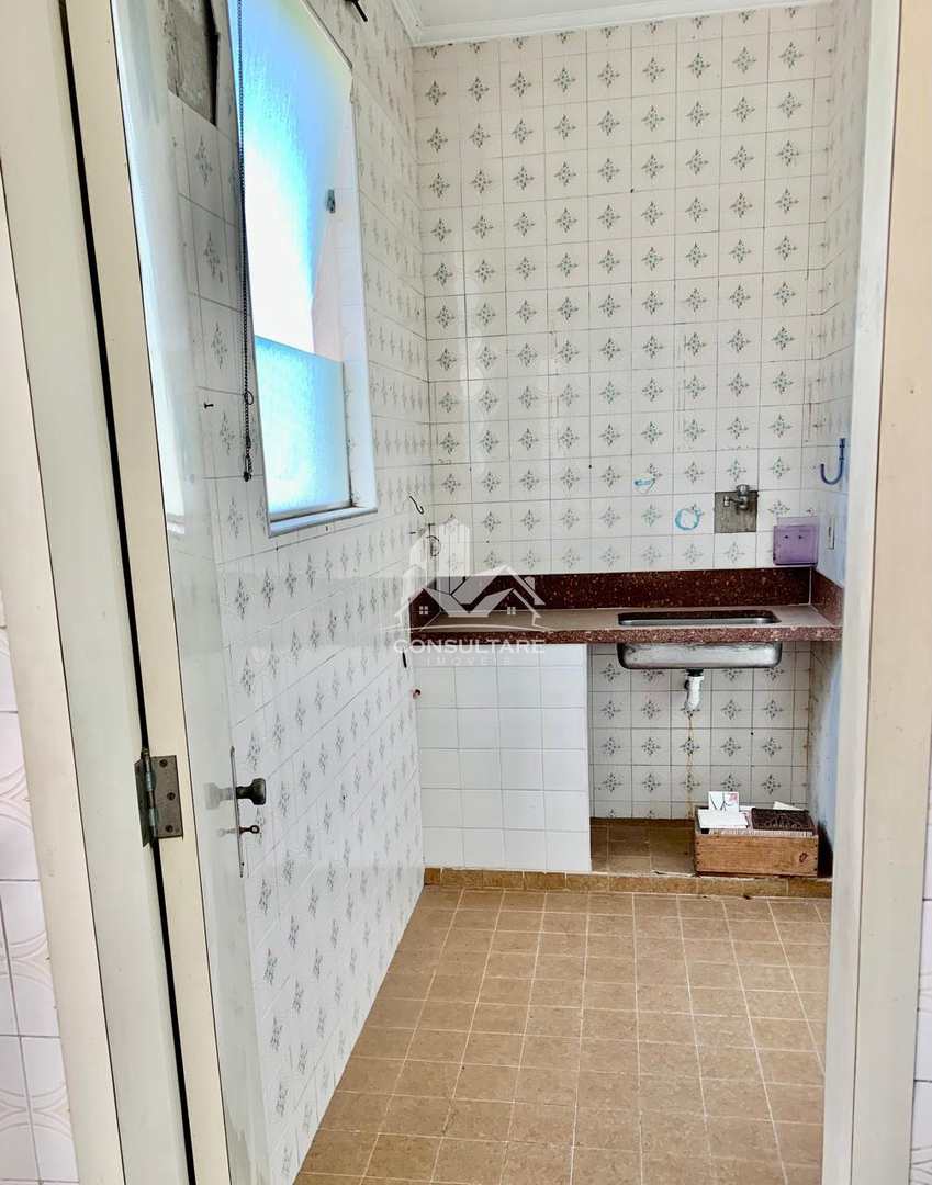 Apartamento à venda com 3 quartos, 131m² - Foto 9