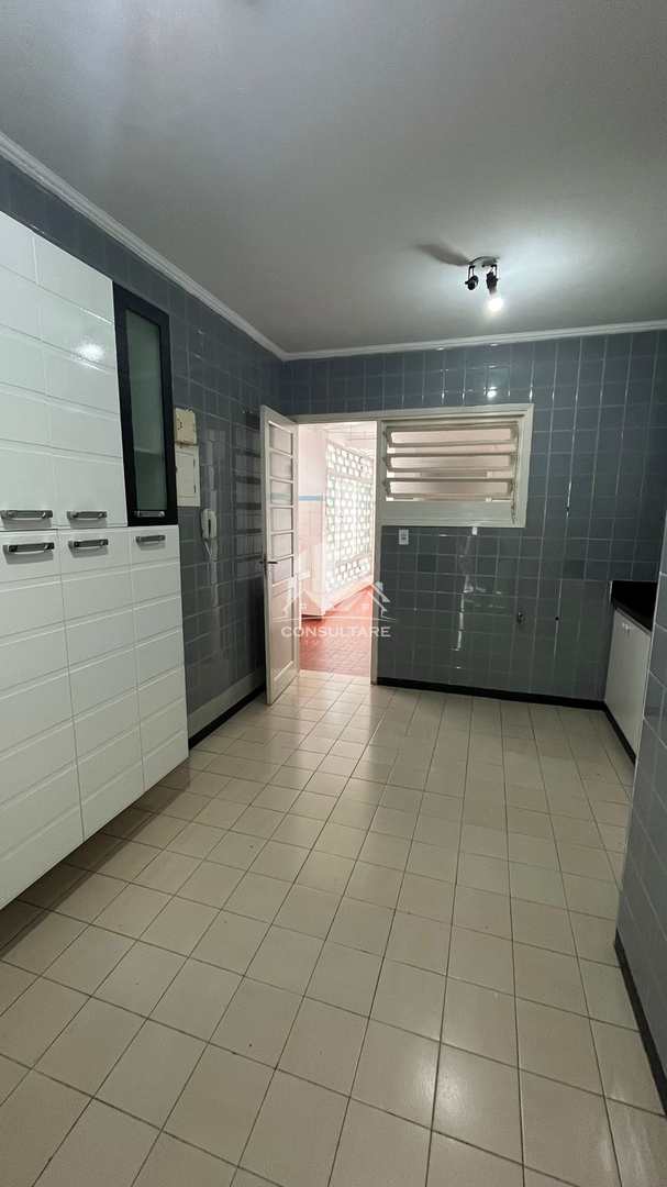 Apartamento para alugar com 2 quartos, 95m² - Foto 15