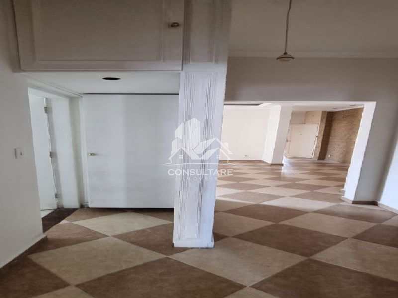 Apartamento à venda com 3 quartos, 125m² - Foto 14