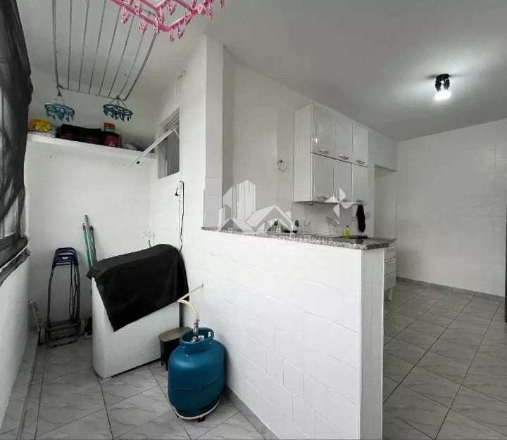 Apartamento à venda com 2 quartos, 75m² - Foto 10