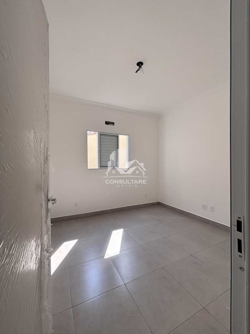 Casa à venda com 2 quartos, 57m² - Foto 4