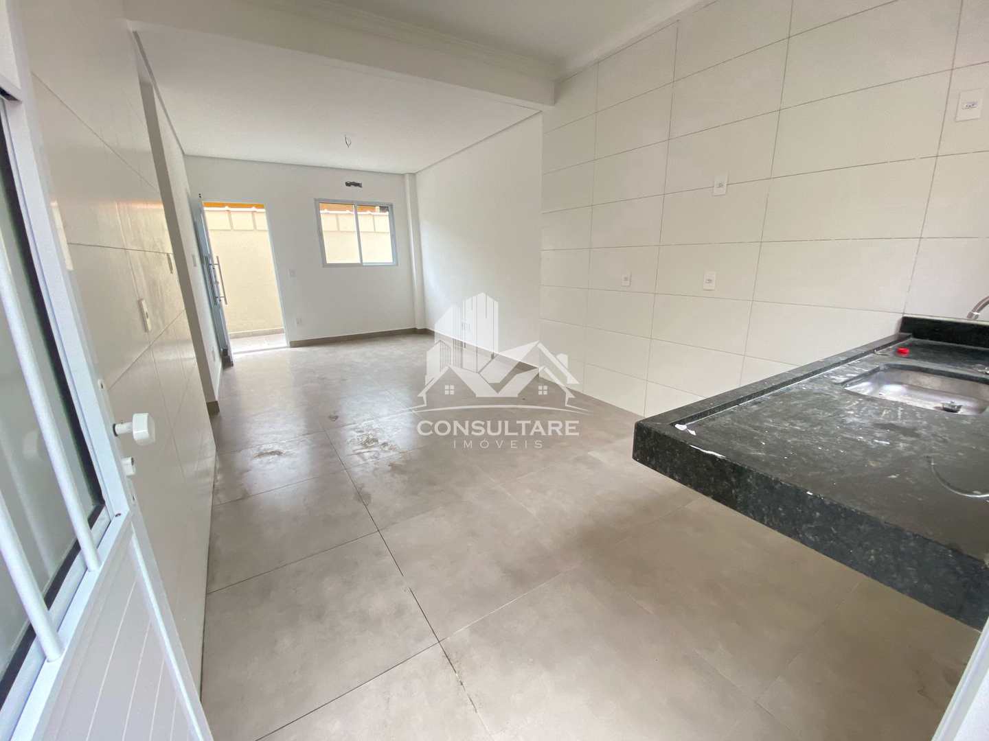 Casa à venda com 2 quartos, 57m² - Foto 12