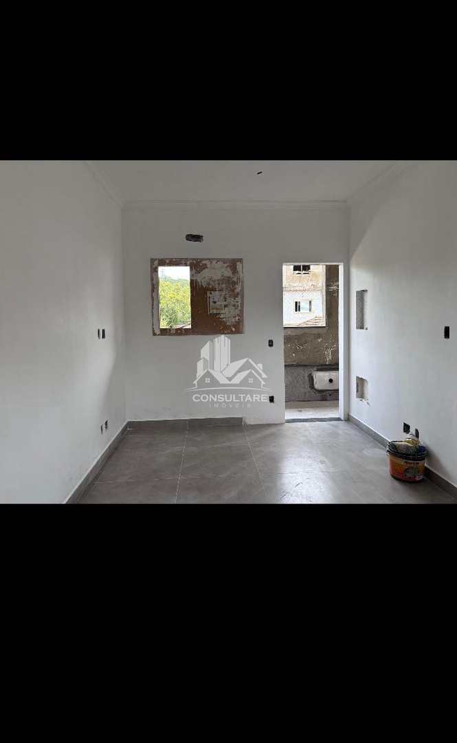 Casa à venda com 2 quartos, 56m² - Foto 2