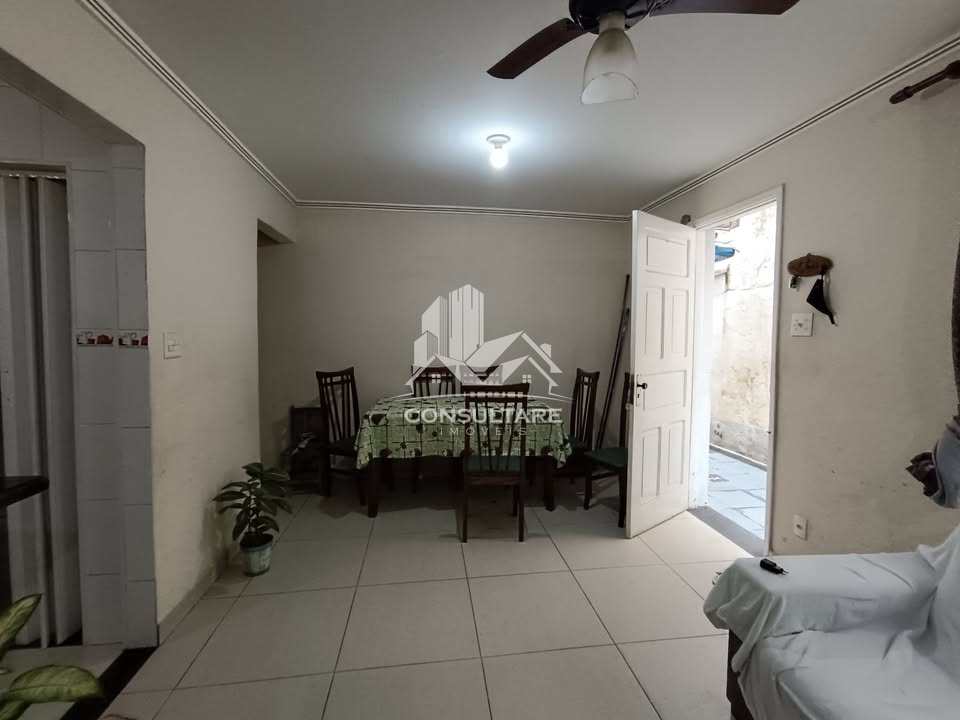 Casa à venda com 2 quartos, 80m² - Foto 2