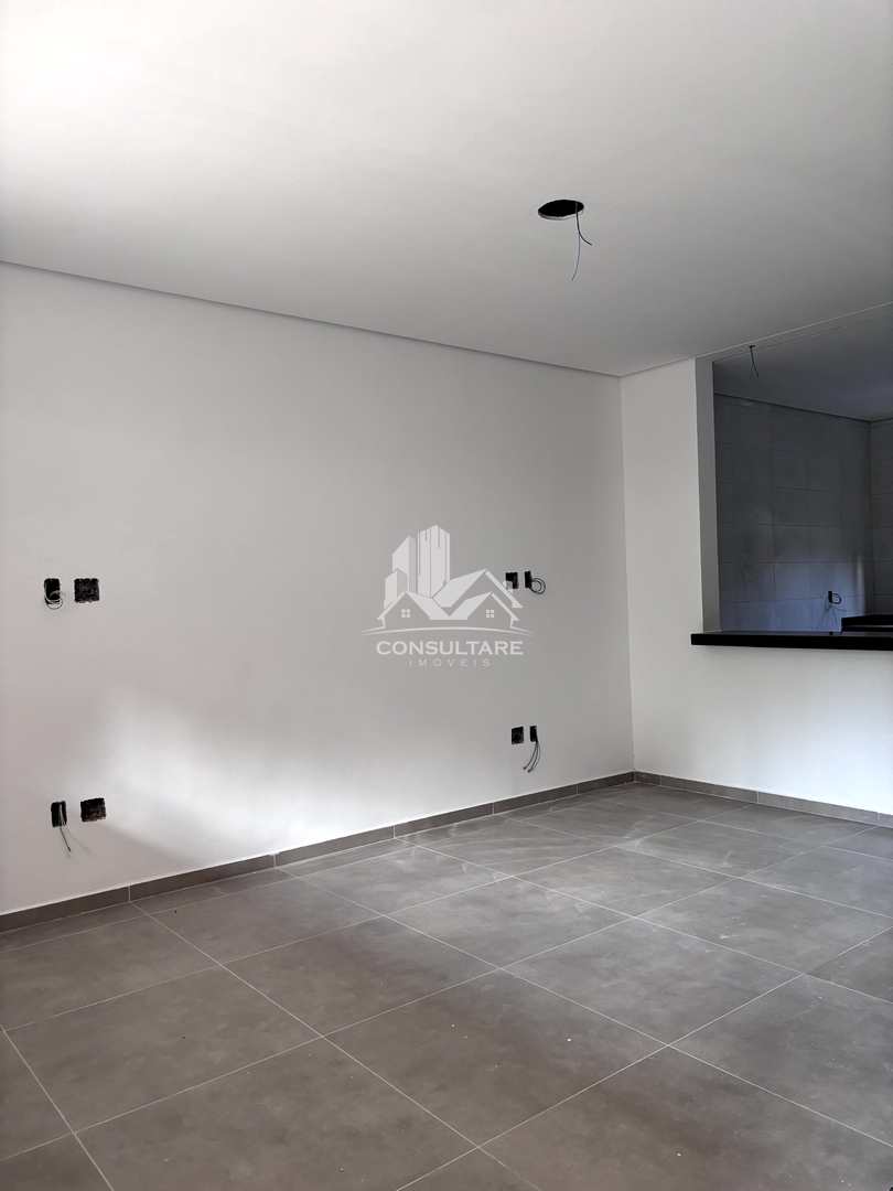 Casa à venda com 2 quartos, 118m² - Foto 2