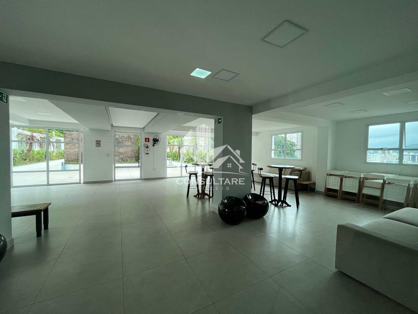 Apartamento para alugar com 2 quartos, 90m² - Foto 29