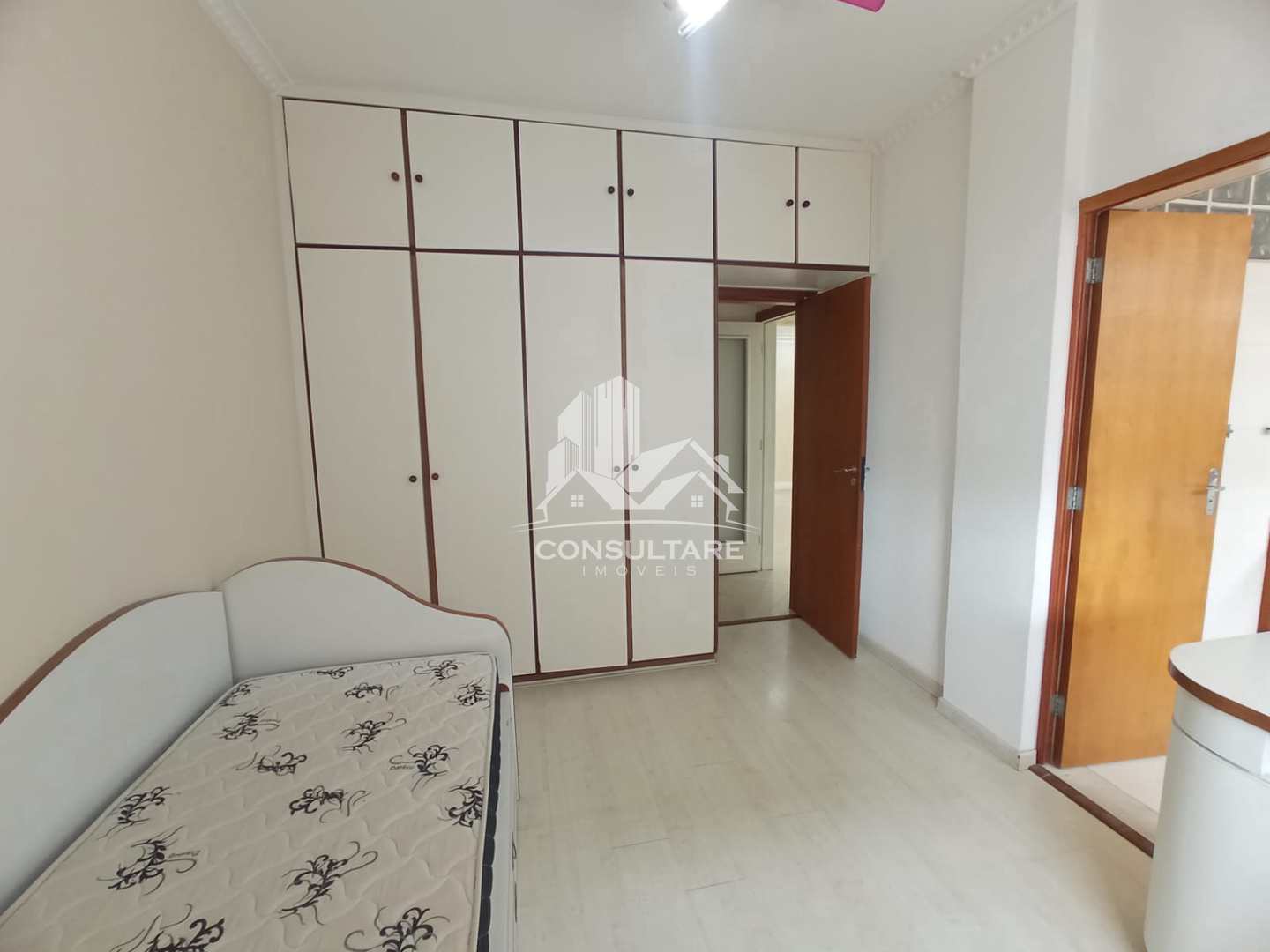 Apartamento para alugar com 3 quartos, 160m² - Foto 13