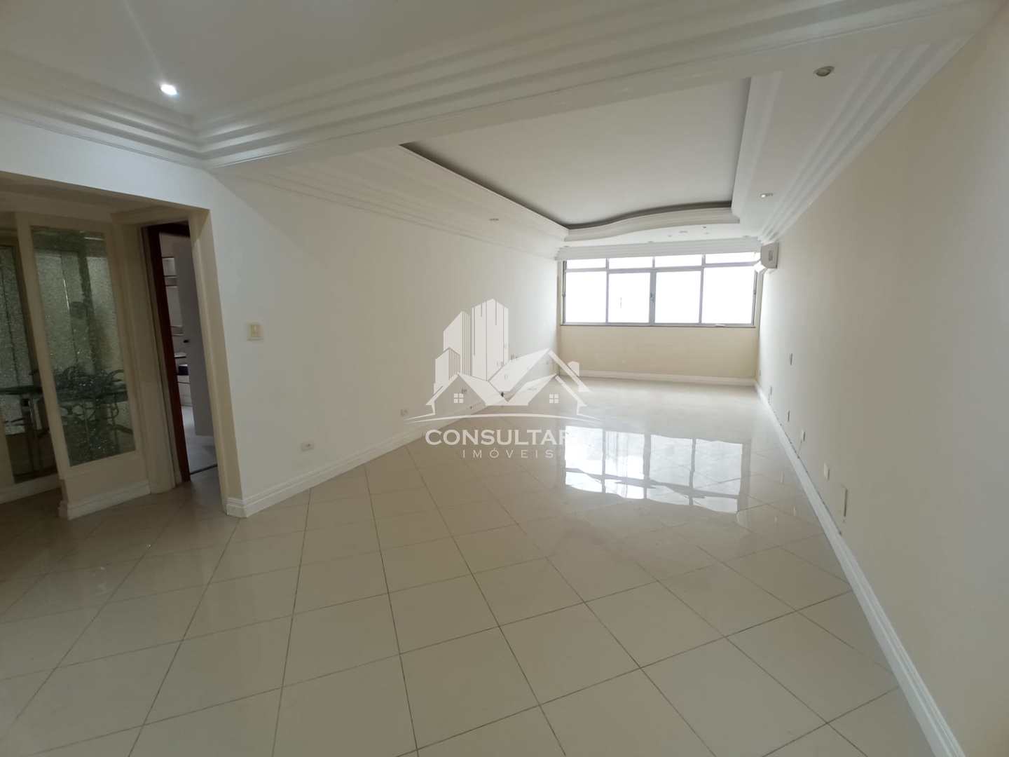 Apartamento para alugar com 3 quartos, 160m² - Foto 2