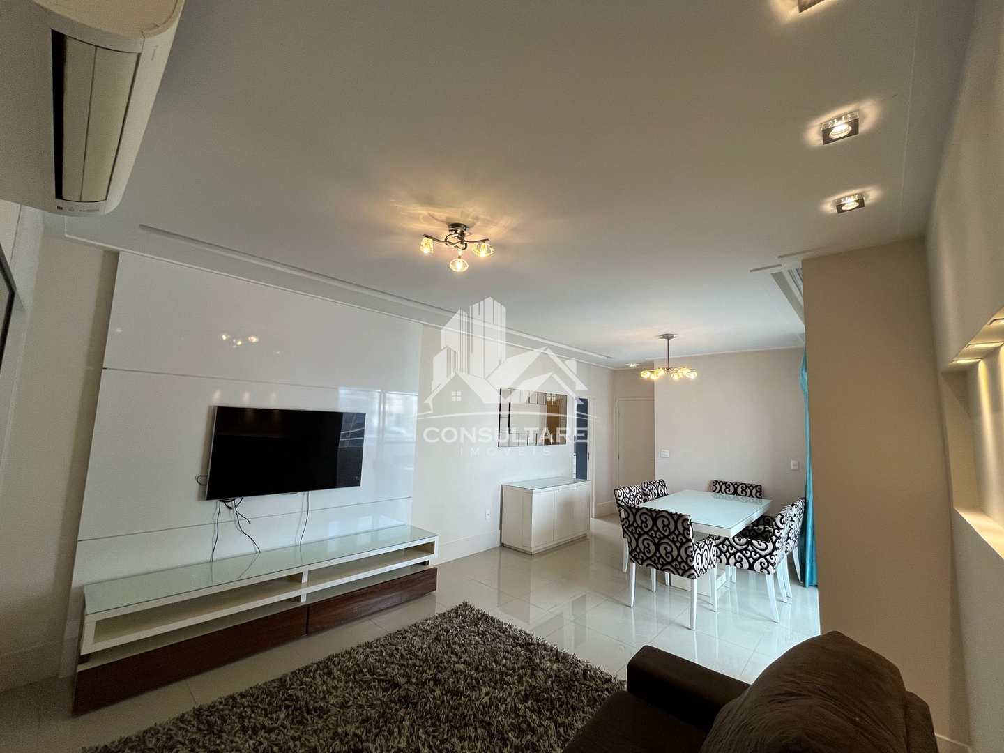 Apartamento para alugar com 3 quartos, 120m² - Foto 4