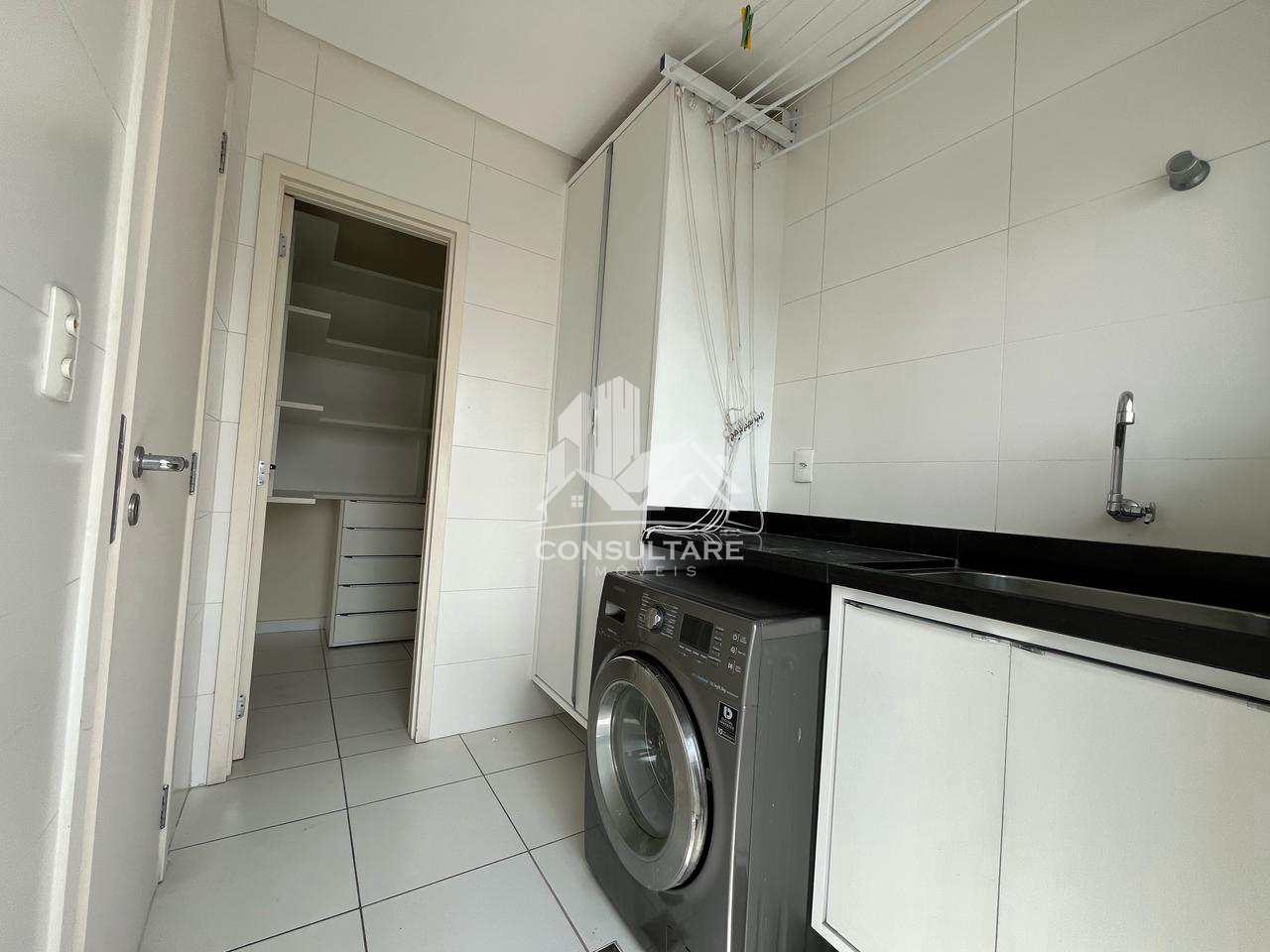Apartamento para alugar com 3 quartos, 120m² - Foto 43